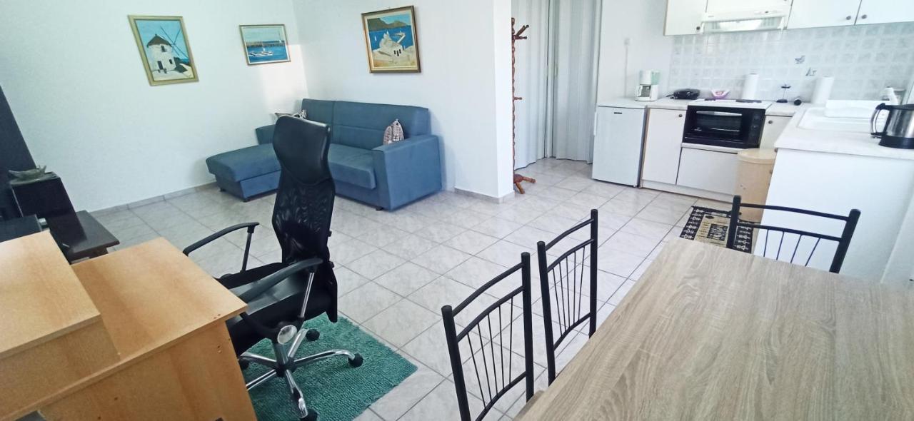 Maris Full Apartment With Roof Garden Access Chios Town Luaran gambar